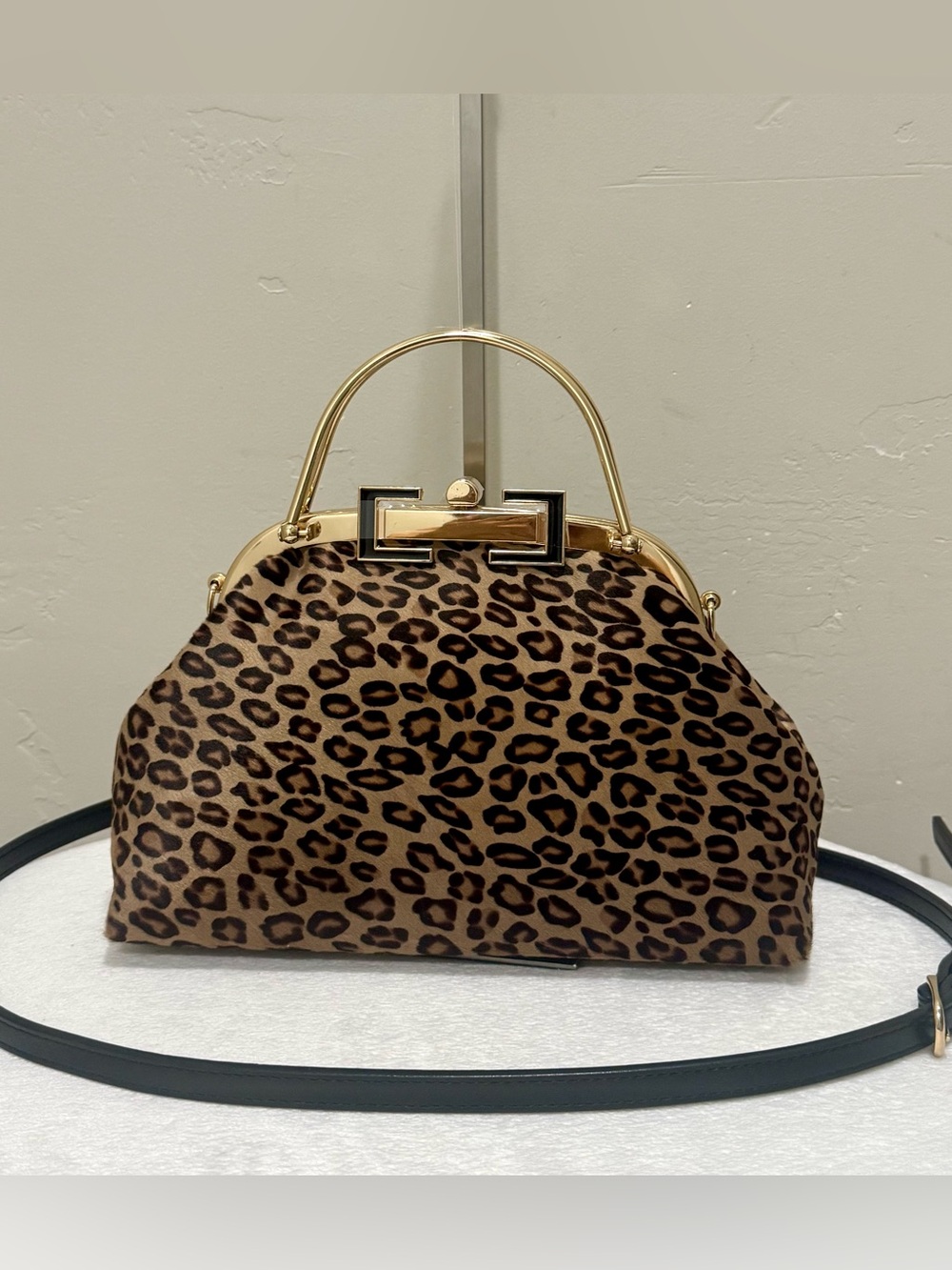 Leopard Print Handmade Real Hair-on Horsehide Top Handle, Push Lock Frame Bag - Picture 3 of 16